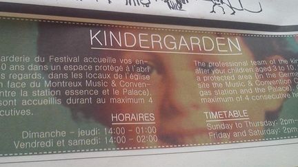 Une publicit&eacute; imprim&eacute;e dans le journal du Montreux Jazz Festival, publi&eacute;e le 13 juillet 2013, illustr&eacute;e d'une photo de Gr&eacute;gory Villemin. (TWITTER / KORAMAROK)