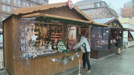 Covid-19 : le marché de Noël de Strasbourg sous haute surveillance