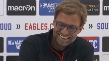 Jurgen Klopp, le coach allemand de Liverpool, tout sourire en conférence de presse