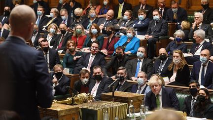 19 janvier 2022. Le Parlement britannique et le Premier ministre à Londres.&nbsp;Suite&nbsp;aux nouvelles révélations de ses soirées en plein confinement, Boris Johnson est en mauvaise posture. (JESSICA TAYLOR / UK PARLIAMENT / AFP)