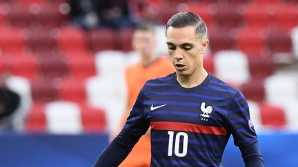 Maxence Caqueret lors du match de l'Euro 2021 U21 face aux Pays-Bas, le 31 mai 2021. (ATTILA KISBENEDEK / AFP)