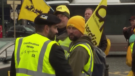 Colère des agriculteurs : focus sur la Coordination rurale, le syndicat qui entend bloquer Rungis (FRANCEINFO)