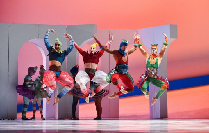 La Belle, chorégraphie de Jean-Christophe Maillot. Danseurs dans le rôle des Pétulants.
 (Ballets de Monte-Carlo / Marie-Laure Briane)