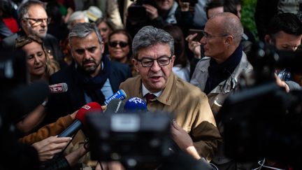 Le leader de la France insoumise, Jean-Luc Mélenchon, à l'issue d'une audience au tribunal de Bobigny (Seine-Saint-Denis), le 20 septembre 2019. (MARTIN BUREAU / AFP)