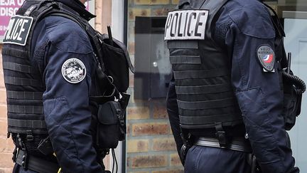 Des membres de l'unité CSI 93 à Saint-Ouen (Seine-Saint-Denis) le 2 avril 2020. (LUDOVIC MARIN / AFP)