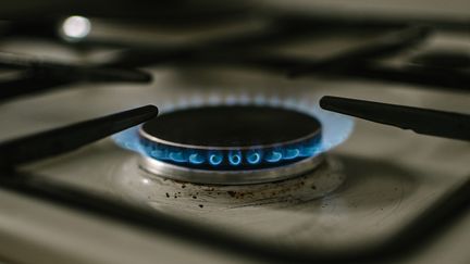 La hausse du prix du gaz, prévue de longue date, est liée à l'augmentation des coûts de distribution. (ADRIEN FILLON / HANS LUCAS / AFP)