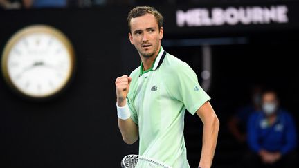 Daniil Medvedev s'est imposé face à Nick Kyrgios au deuxième tour de l'Open d'Australie à Melbourne, le 20 janvier 2022. (WILLIAM WEST / AFP)