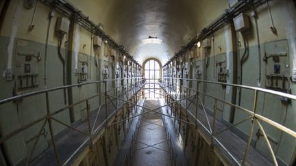 Les coursives de la prison de la Santé vidée de ses détenus depuis juillet dernier.
 (Martin Bureau / AFP)