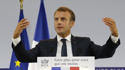 Le président français Emmanuel Macron lors de la présentation de son plan pauvreté, le 13 septebre 2018 au Musée de l'homme à Paris. (MICHEL EULER / AFP)