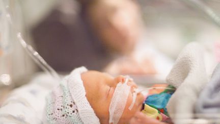 À l’hôpital pédiatrique Armand Trousseau à Paris, 25 enfants ont dû être déplacés pendant le mois de décembre, par manque de lits.