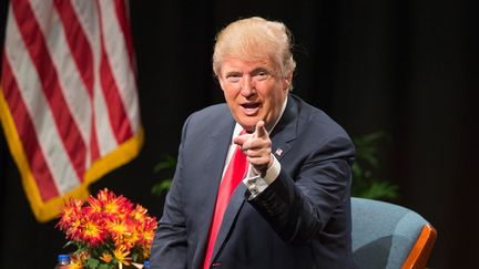 Donald Trump, candidat à l'investiture républicaine pour la présidentielle américaine de 2016, le 19 novembre 2015 à Newton (Iowa, Etats-Unis). (SCOTT OLSON / GETTY IMAGES NORTH AMERICA)