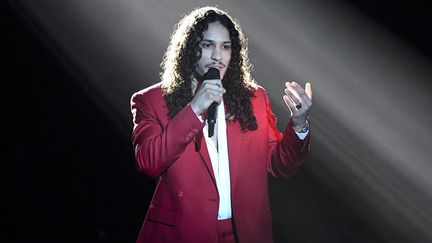 Le rappeur Hatik sur la scène des Victoires de la musique, à Boulogne-Billancourt (Hauts-de-Seine) le 12 février 2021 (BERTRAND GUAY / AFP)