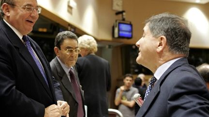 Jean-Louis Bourlanges (à gauche) au Parlement européen (le 5 octobre 2004) (AFP)