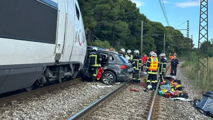 Quelque 600 passagers évacués après un accident entre un TGV et une voiture à Agde, une personne blessée en urgence relative