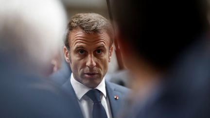 Emmanuel Macron, le 19 avril 2023. (LUDOVIC MARIN / POOL / VIA AFP)