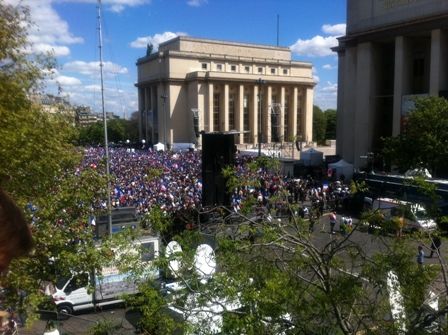 Vue sur la place du Trocadéro à Paris, le 1er mai 2012. (CR)