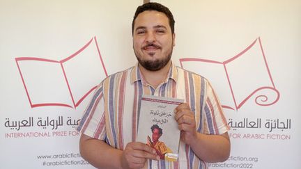 Le lauréat du Prix&nbsp;&nbsp;international de la fiction arabe Mohamed Alnaas. (IPAF2022-Kheridine Mabrouk)