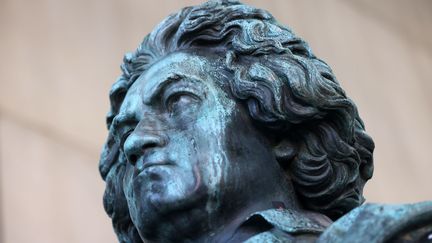 La tête de la statue du compositeur Ludwig van Beethoven à Bonn, en 2022 (Oliver Berg/dpa/picture-alliance/Newscom/MaxPPP)