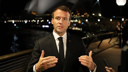 Macron en Australie pour le 1er-Mai : "Vous vouliez que je fasse quoi ? Que je reste chez moi à regarder la télévision ?"