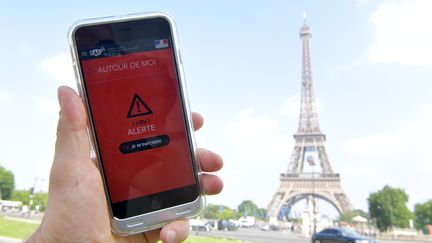 L'application "alerte attentat" SAIP, testée le jour de sa sortie, le 8 juin 2016. (MAXPPP)