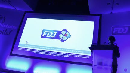 Une conférence de presse de la FDJ, à Boulogne-Billancourt&nbsp;(Hauts-de-Seine), le 7 novembre 2019. (ERIC PIERMONT / AFP)