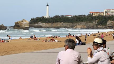 La plage de Biarritz (Pyrénées-Atlantiques), le 30 mars 2017. (DROUINAUD EMILIE / SUD OUEST PAYS BASQUE / MAXPPP)