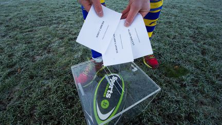 Pierre Camou, Bernard Laporte et Alain Doucet sont candidat le&nbsp;3 décembre 2016 à la présidence de la fédération française de rugby (RICHARD BRUNEL / MAXPPP)