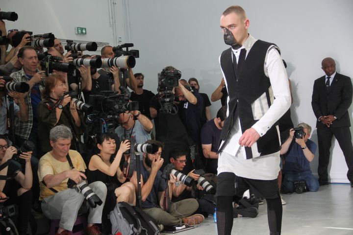 Boris Bidjan Saberi Prêt-à-porter masculin printemps-été 2017, à Paris.
 (Geoffrey Priol)