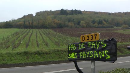 Les hostilités des agriculteurs français ont commencé le soir du dimanche 17 novembre 2024. Ils se sont rassemblés et se sont mobilisés en nombre pour exprimer leur opposition au Mercosur, le traité commercial de libre-échange avec les pays du Sud.