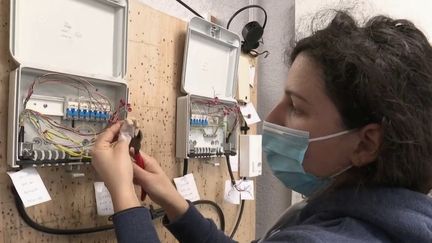 Cantal : le secteur de la fibre optique crée des emplois