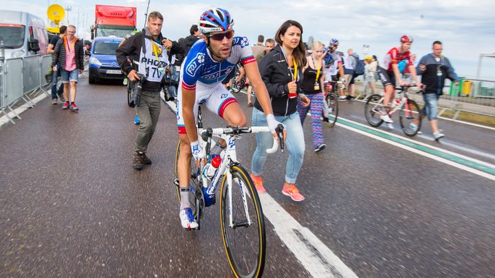 Thibaut Pinot apr&egrave;s l'arriv&eacute;e de la deuxi&egrave;me &eacute;tape &agrave; Z&eacute;lande (pays-Bas), le 5 juillet 2015. (MAXPPP)