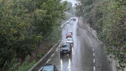 Des trombes d'eau s'abattent sur Perpignan (Pyrénées-Orientales), le 8 octobre 2024. (MICHEL CLEMENTZ / MAXPPP)