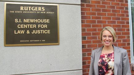 Charis, &eacute;tudiante en droit de 34 ans, sur le campus de la facult&eacute; de droit Rutgers, &agrave; Newark&nbsp;(New Jersey, Etats-Unis), le 17 octobre 2012. (MARION SOLLETTY / FTVI)