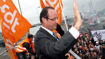  (En février 2012, le candidat François Hollande avait promis, une fois élu, de lutter contre la fermeture de sites rentables, dont Florange était le symbole. © MaxPPP)