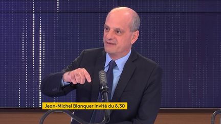 Jean-Michel Blanquer, ministre de l’Education nationale, de la Jeunesse et des Sports, invité&nbsp;du "8h30 franceinfo", jeudi 1er juillet 2021. (FRANCEINFO / RADIOFRANCE)