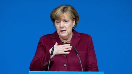 Angela Merkel&nbsp;fait un discours&nbsp;lors d'une réunion de&nbsp;l'Union chrétienne-démocrate (CDU) à Grimmen, en Allemagne, le 28 janvier 2017. (STEFAN SAUER / DPA / AFP)