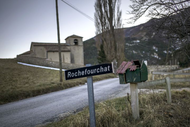 La commune de Rochefourchat, dans la Drôme, le 17 décembre 2013. (JEFF PACHOUD / AFP)