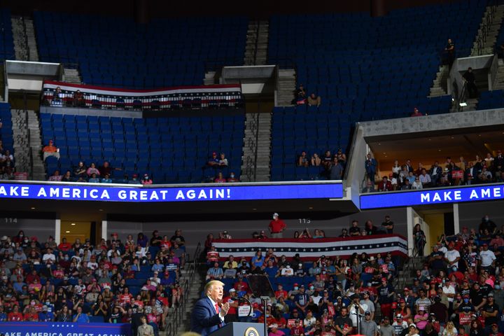 Le président américain Donald Trump en meeting le 20 juin 2020 à Tulsa.&nbsp; (NICHOLAS KAMM / AFP)