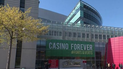 Casino a annoncé la suppression de près de 1 300 postes.  C'est un coup de tonnerre pour l'entreprise qui compte 125 ans d'histoire.