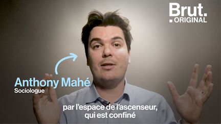 Le sociologue Anthony Mahé livre ses conseils pour rendre un trajet en ascenseur moins gênant.