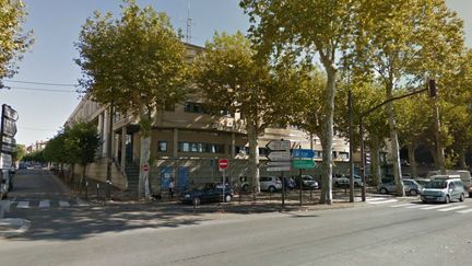 Le commissariat d'Agen o&ugrave; ont &eacute;t&eacute; plac&eacute;es en garde &agrave; vue plusieurs personnes apr&egrave;s une agression apparemment raciste, le 24 juin. (GOOGLE STREET VIEW)