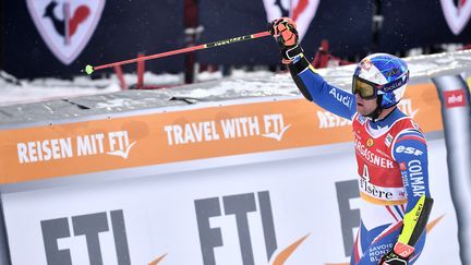 Alexis Pinturault lors de la deuxième manche du géant de Val d'Isère, le 11 décembre 2021 (JEFF PACHOUD / AFP)