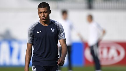 Kylian Mbappe, le 14 juillet 2018, lors d'une session d'entraînement à Moscou, en Russie. (CHRISTOPHE SIMON / AFP)