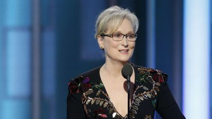 Meryl Streep aux Golden Globes, le 8 janvier 2017. L'actrice qui recevait le Prix Cecil B. DeMille pour l'ensemble de sa carrière, a taclé Donald Trump en évocant notamment les origines étrangères diverses des actrices nommées aux Golden Globes.
 (Paul Drinkwater/AP/SIPA)