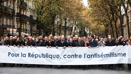 Tête de cortège à Paris ce dimanche 12 octobre (MOHAMMED BADRA / EPA)