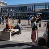 Des étudiants à l'université Bordeaux Montaigne, à Pessac (Gironde), le 14 octobre 2021. (VALENTINO BELLONI / HANS LUCAS / AFP)