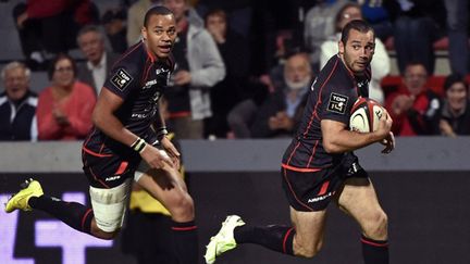 Gaël Fickou et Jean-Marc Doussain (Stade Toulousain) (PASCAL PAVANI / AFP)