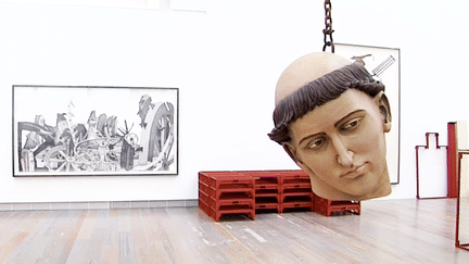 Sculpture représentant Saint Stéphane, de Michael Landy / exposition "Out of Order" au musée Tinguely de Bâle / 2016
 (Capture d&#039;écran France 3/Culturebox)