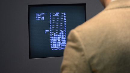 La premi&egrave;re version du jeu Tetris (1984), conserv&eacute;e au mus&eacute;e d'art moderne de New York, le 1er mars 2013.&nbsp; (EMMANUEL DUNAND / AFP)