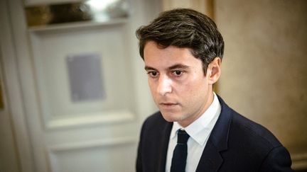 Le député Ensemble pour la République Gabriel Attal à l'Assemblée nationale, à Paris, le 2 décembre 2024. (AMAURY CORNU / HANS LUCAS / AFP)